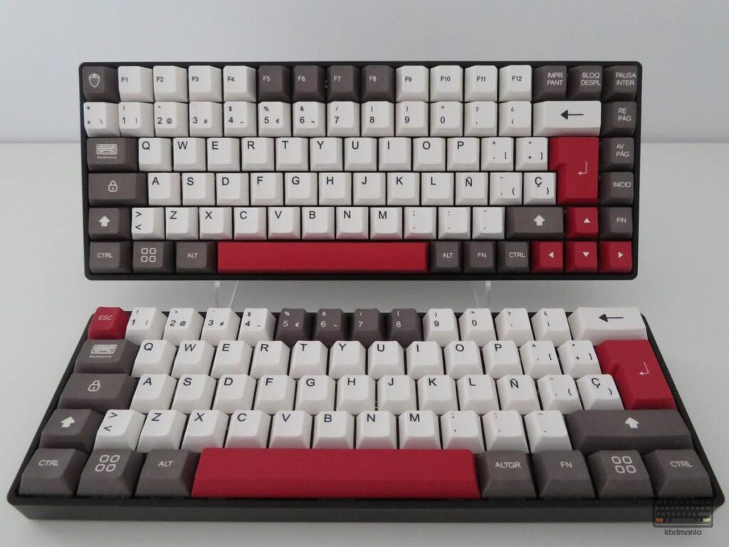 TECLADOS EN DOS TAMAÑOS CON KEYS EN ESPAÑOL POR KBDMANIA