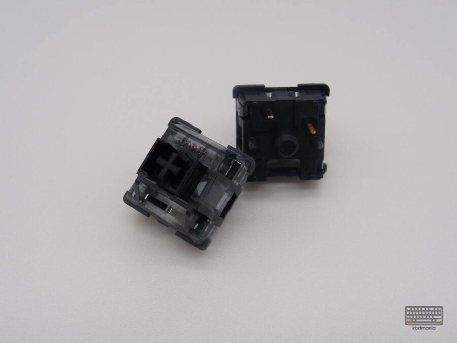 Foto pareja switches akko creamy black pro